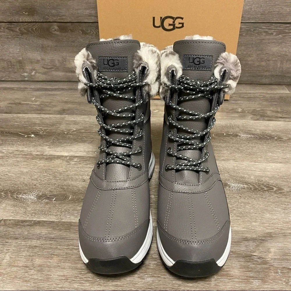 UGG womens zaylee